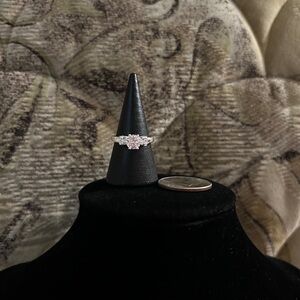 925 Sterling Silver Cubic Zirconia (AAA) Ring - Size 6